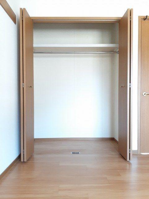 袋井市鷲巣アパート 収納