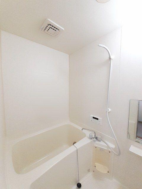 袋井市鷲巣アパート バス／シャワー
