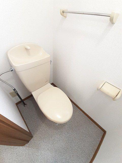 袋井市鷲巣アパート トイレ