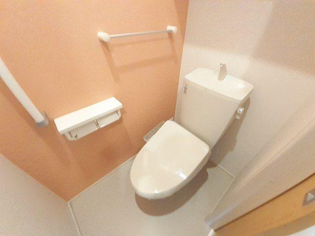 菊川市下平川アパート トイレ