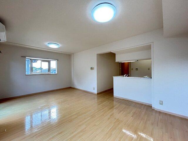掛川市長谷マンション リビング