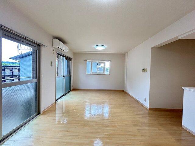 掛川市長谷マンション リビング