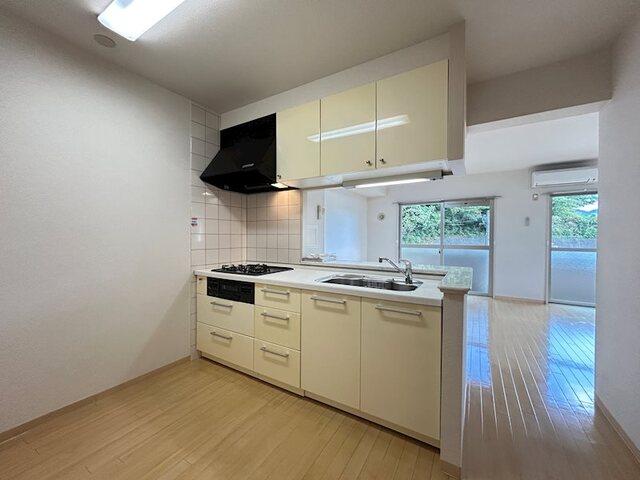 掛川市長谷マンション キッチン