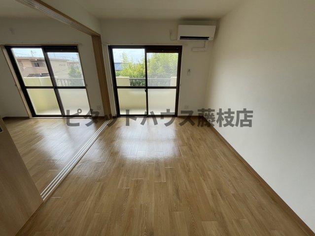 焼津市柳新屋マンション リビング