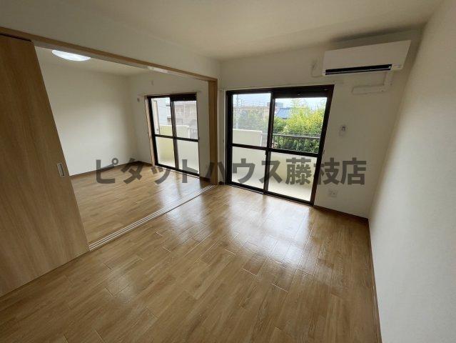 焼津市柳新屋マンション リビング