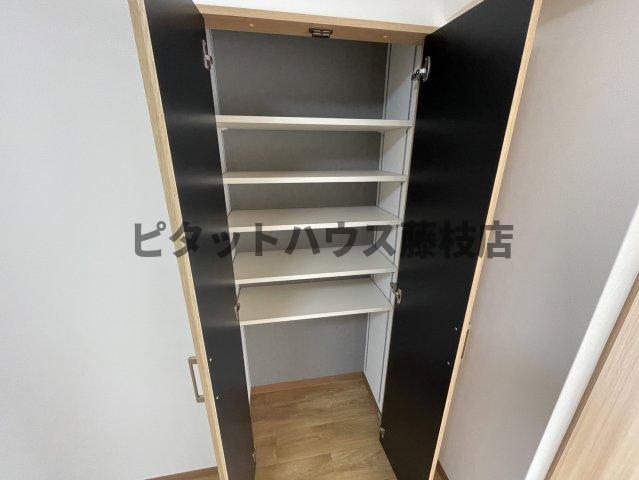 焼津市柳新屋マンション 収納