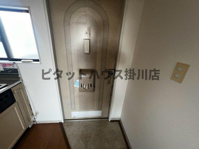 掛川市大渕アパート 玄関