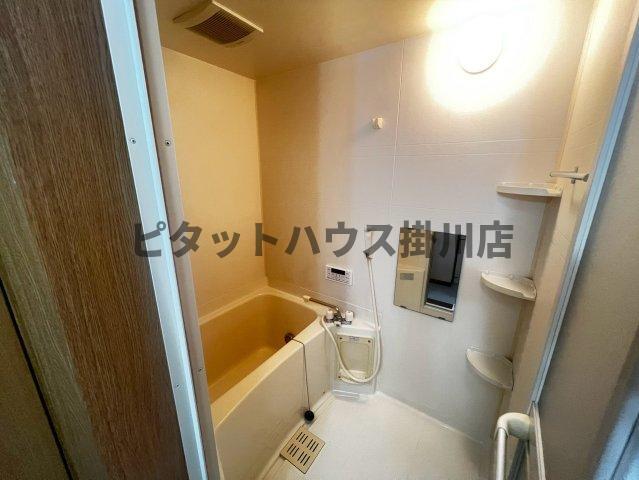 掛川市三俣アパート バス／シャワー