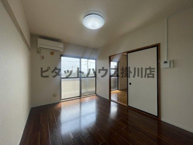 袋井市浅羽アパート リビング