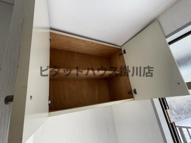 袋井市諸井アパート 収納