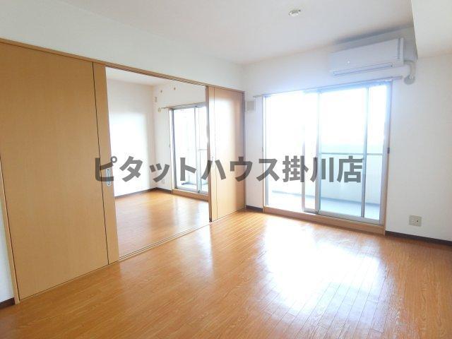 菊川市下平川マンション リビング