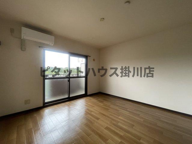 袋井市豊沢マンション リビング