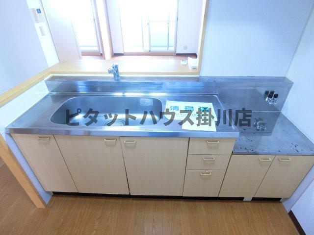 菊川市下平川マンション キッチン