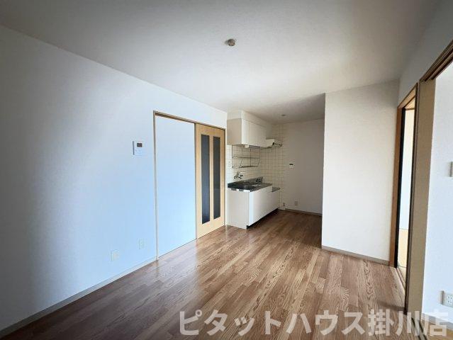 掛川市葛川アパート リビング