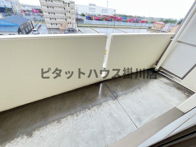 袋井市川井アパート バルコニー