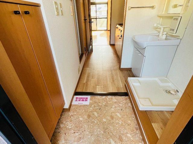 掛川市天王町アパート 玄関