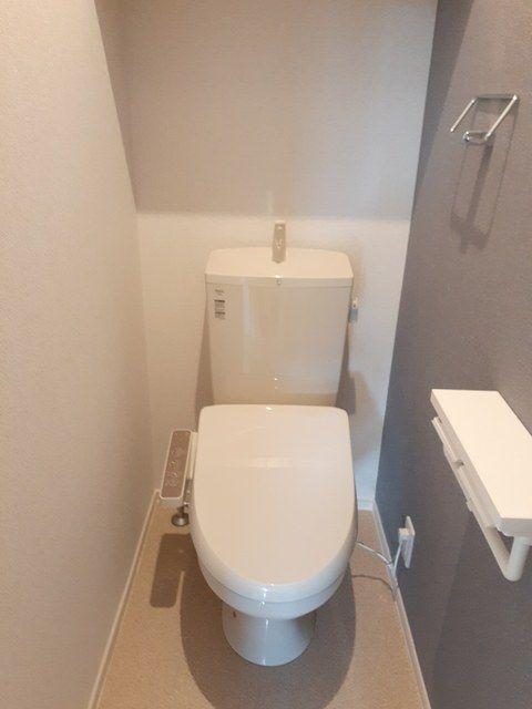 袋井市小山アパート トイレ