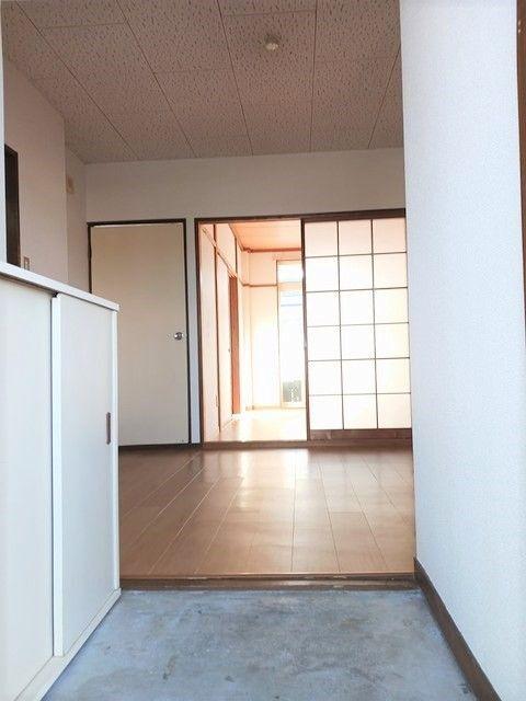 菊川市下平川アパート 玄関