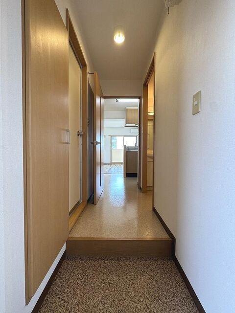 磐田市立野アパート 玄関