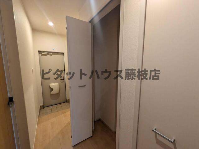 焼津市石津アパート 収納