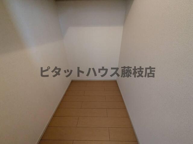 焼津市塩津アパート 収納
