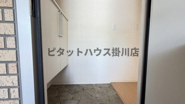 磐田市新貝アパート 玄関