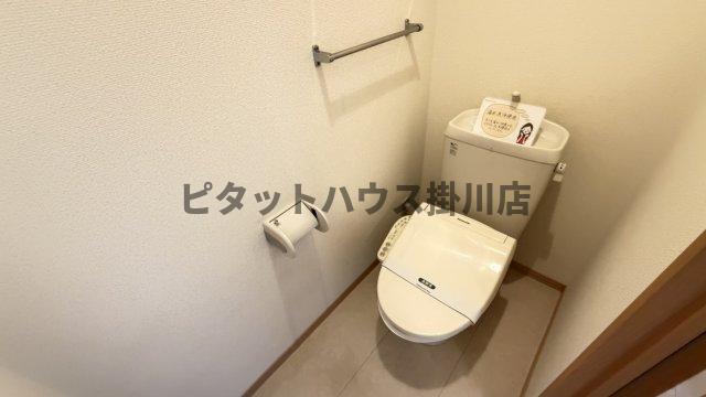 磐田市明ケ島原アパート トイレ