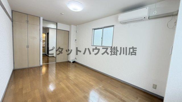 掛川市塩町アパート 収納