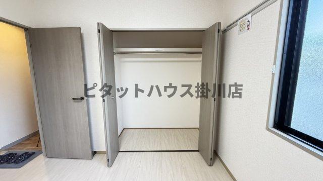磐田市見付アパート 収納