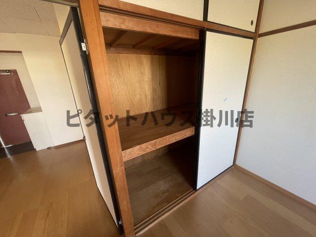 袋井市浅名アパート 収納