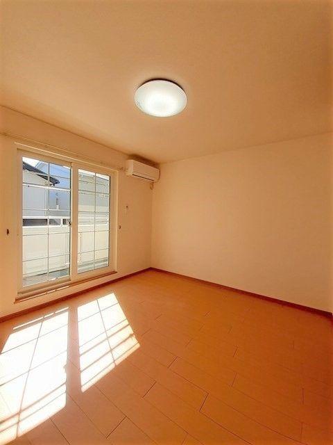 磐田市上岡田アパート リビング