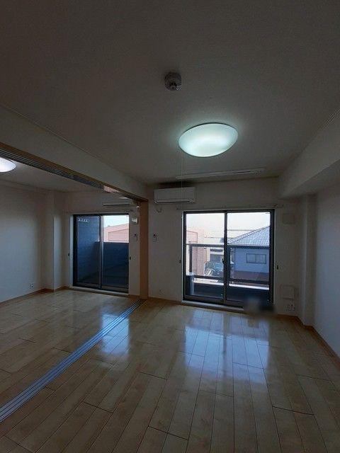 磐田市宮之一色マンション リビング
