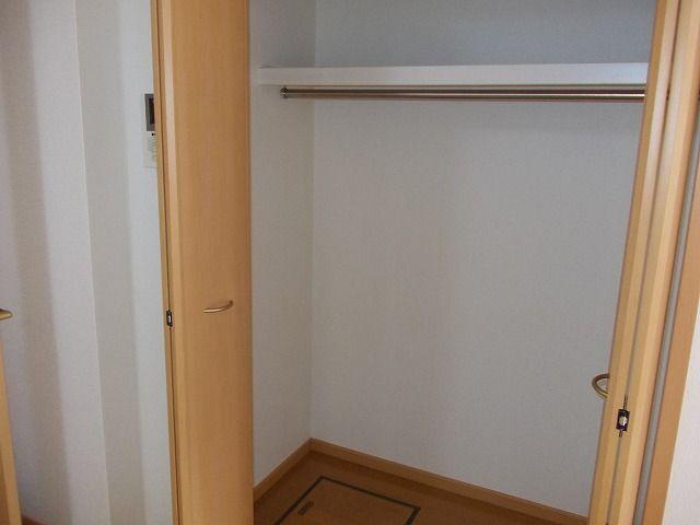 磐田市見付アパート 収納