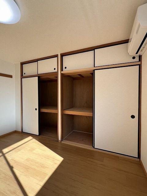 島田市中河町アパート 収納