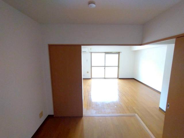 榛原郡吉田町神戸マンション 室内