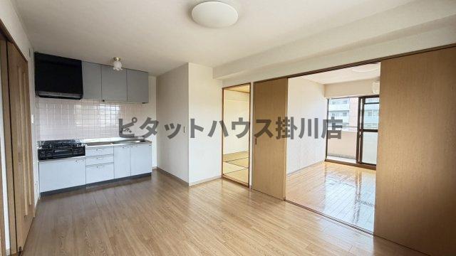掛川市南アパート リビング