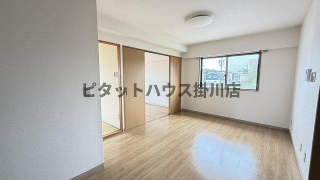 掛川市南アパート リビング