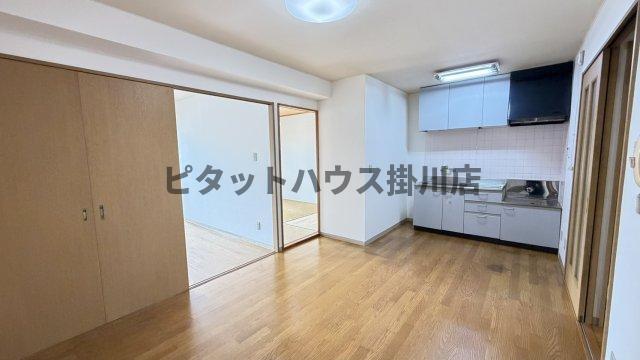 掛川市南アパート リビング
