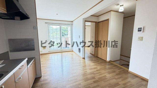 掛川市杉谷南アパート リビング
