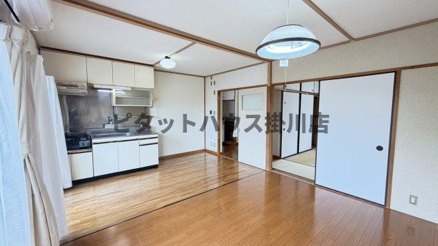 掛川市南マンション リビング