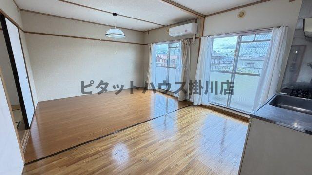 掛川市南マンション リビング