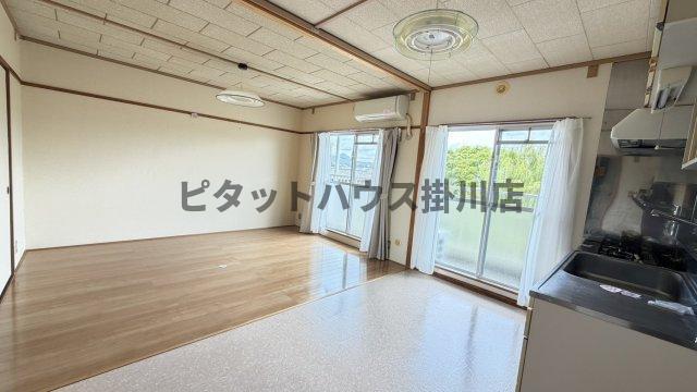 掛川市南マンション リビング