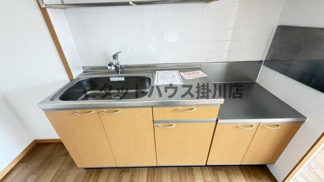 掛川市杉谷南アパート キッチン