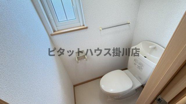 掛川市杉谷南アパート トイレ