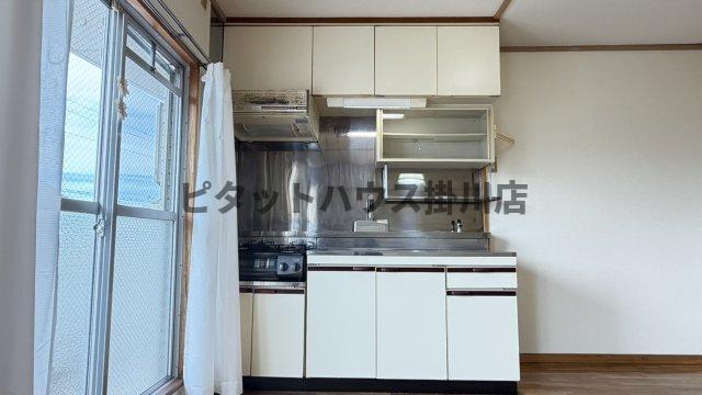 掛川市南マンション キッチン