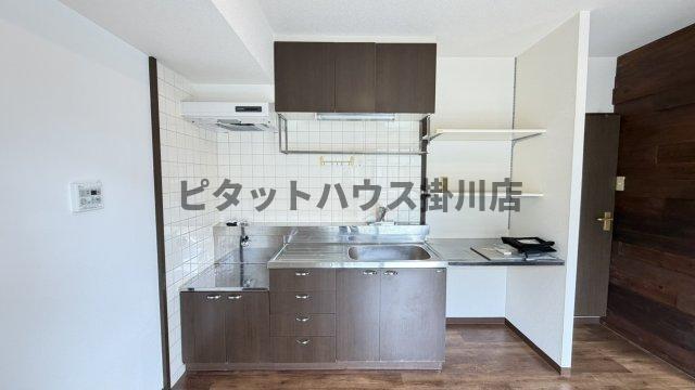掛川市二瀬川マンション キッチン