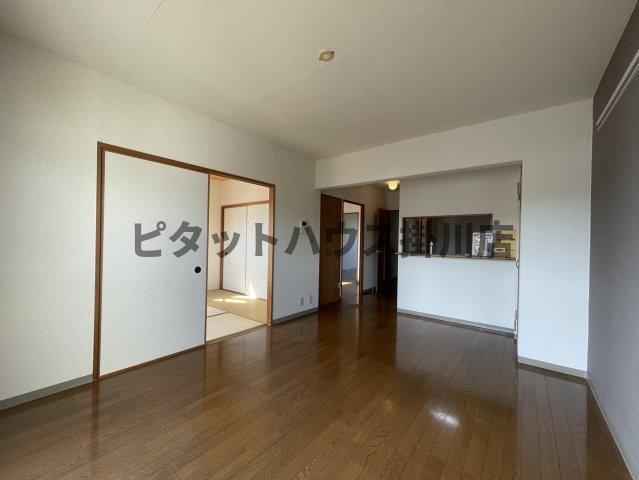 袋井市神長アパート リビング