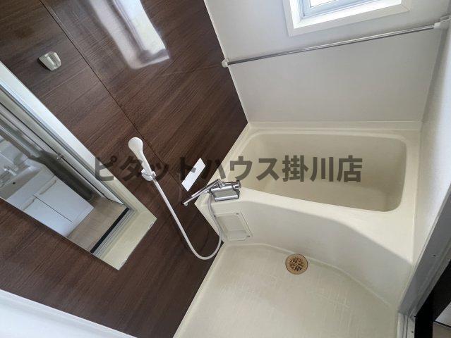 袋井市長溝マンション バス／シャワー