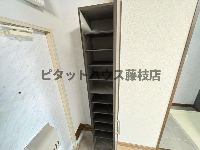 焼津市利右衛門アパート 収納
