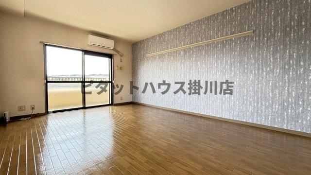 掛川市下俣南マンション リビング